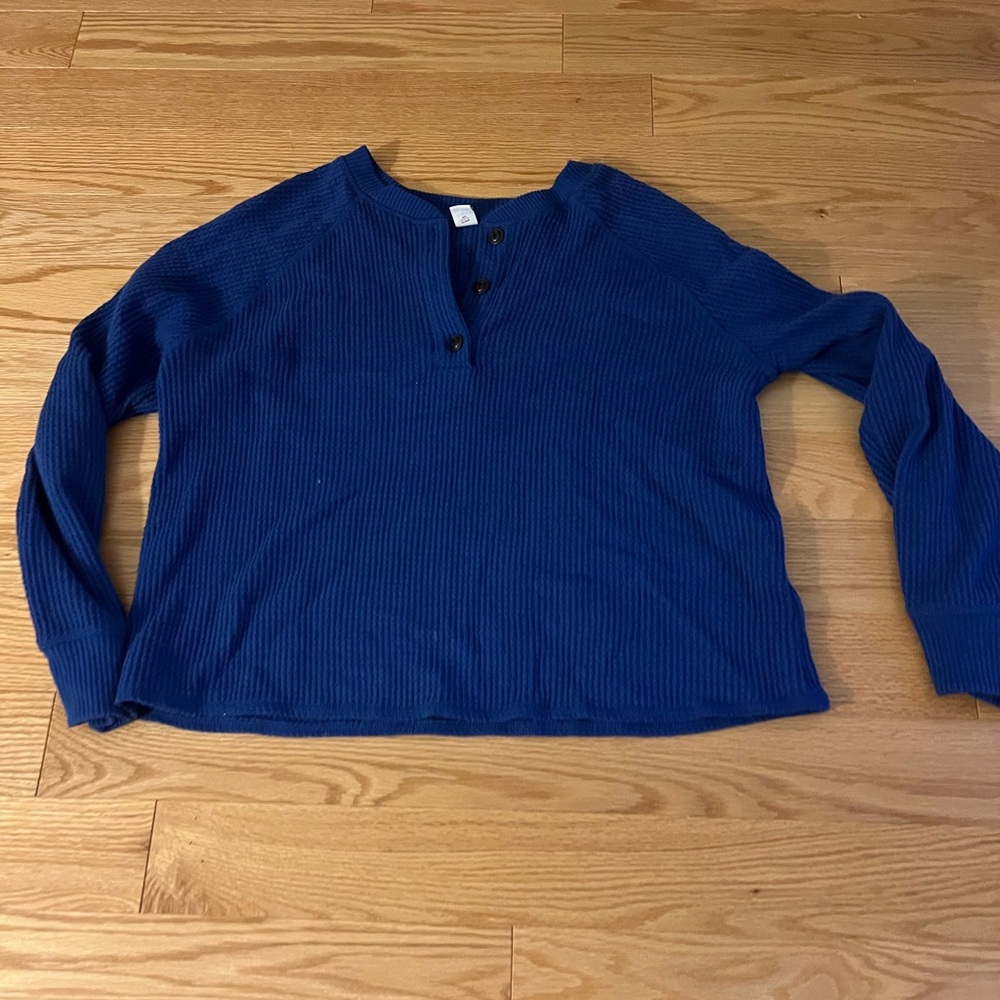Blue old navy sweater